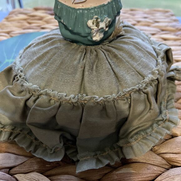 Vintage Chalkware Lady Half Doll Pin Cushion Depression Era Sage Satin Skirt - Picture 3 of 13